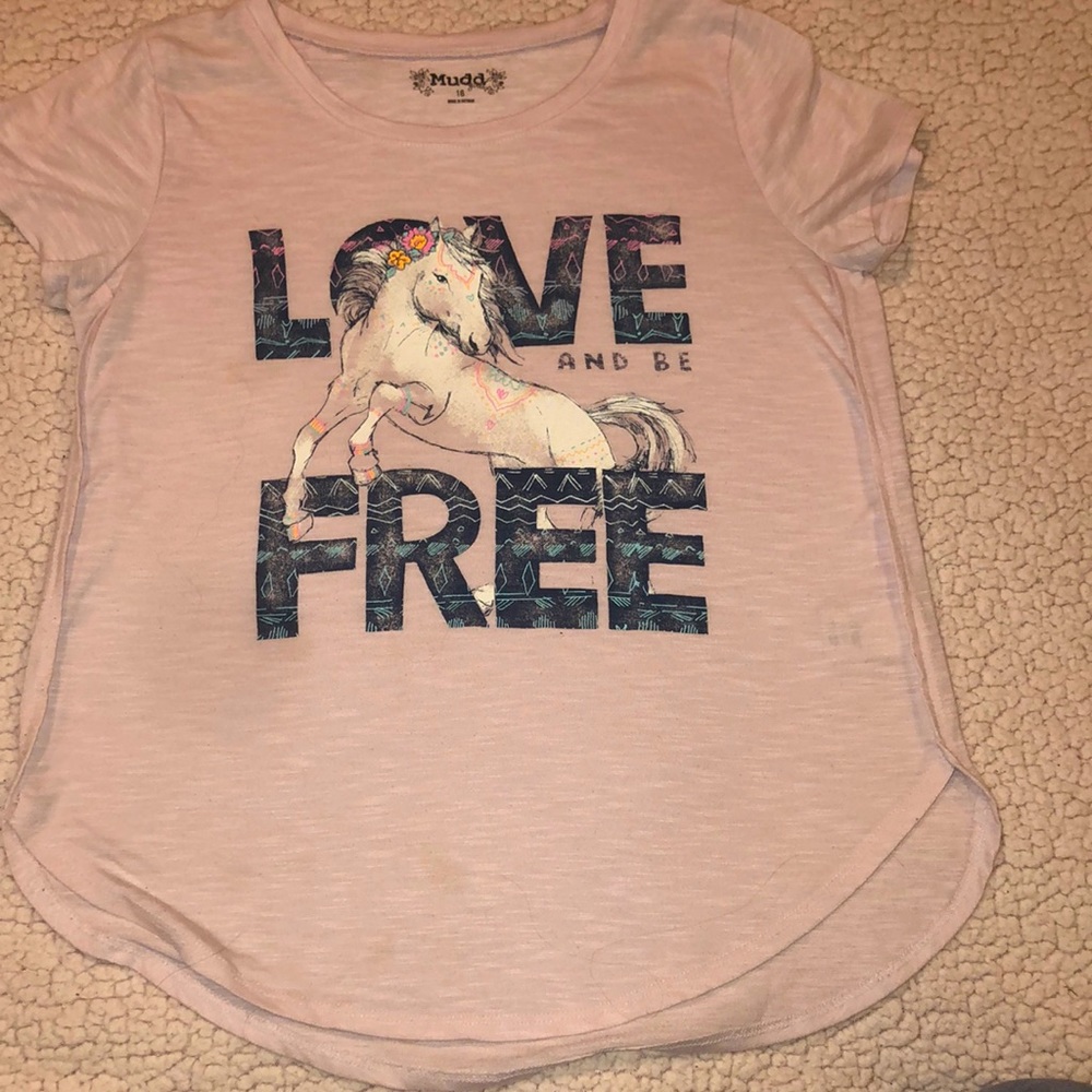 Love and be free girls t shirt
